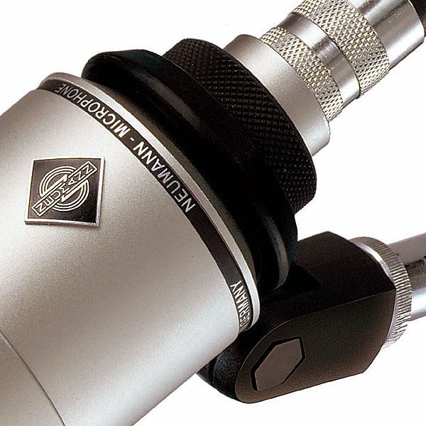 NEUMANN M147